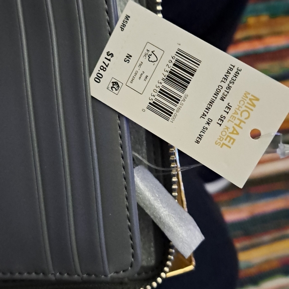 Wallet - Picture 3 of 3